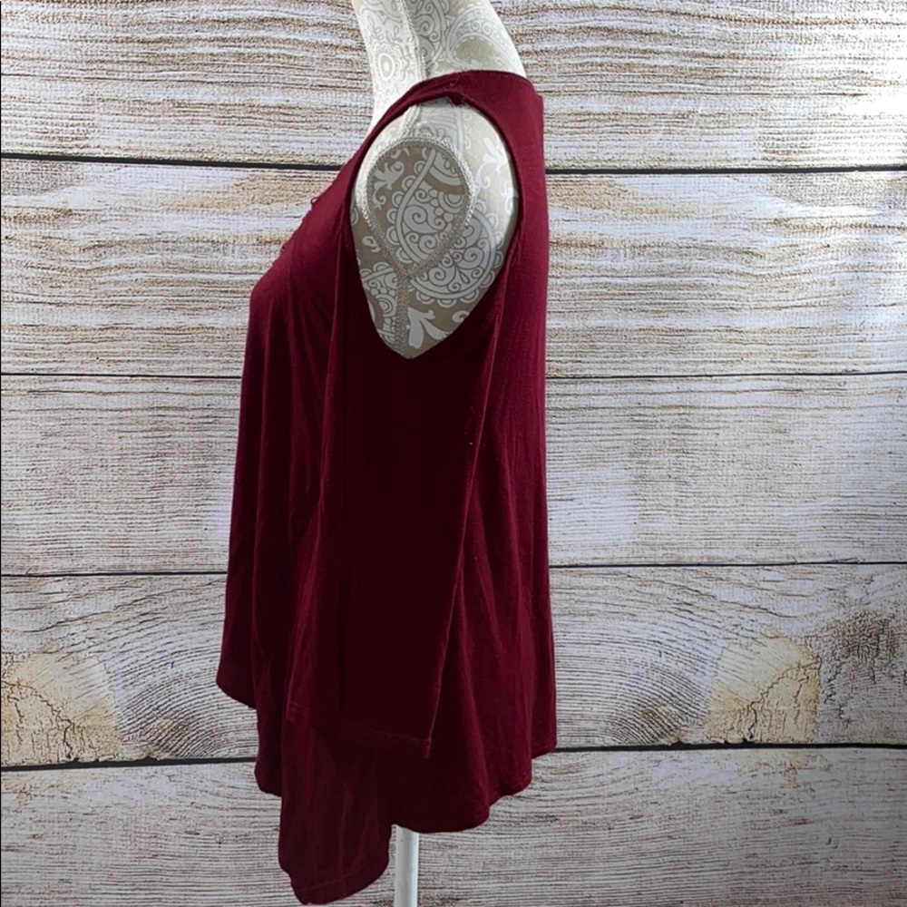 Women’s Rue21 Top - Picture 2 of 7